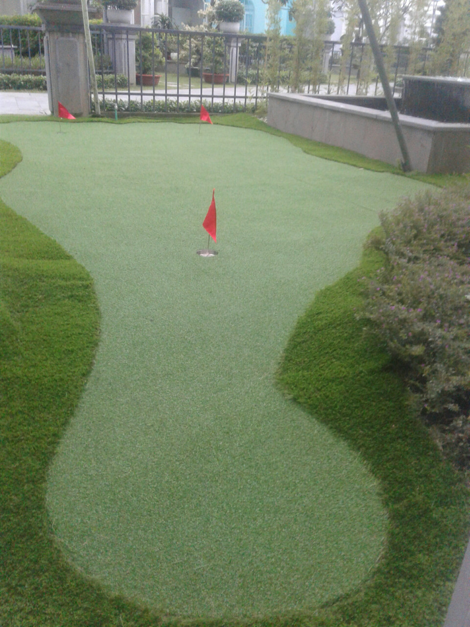 Mini Golf - Putting Green  Khu biệt thự Sài Gòn Pearl - Nguyễn Hữu Cảnh Quận 2