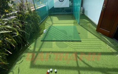 KHUNG TẬP GOLF VÀ THẢM PUTTING TRÊN SÂN THƯỢNG