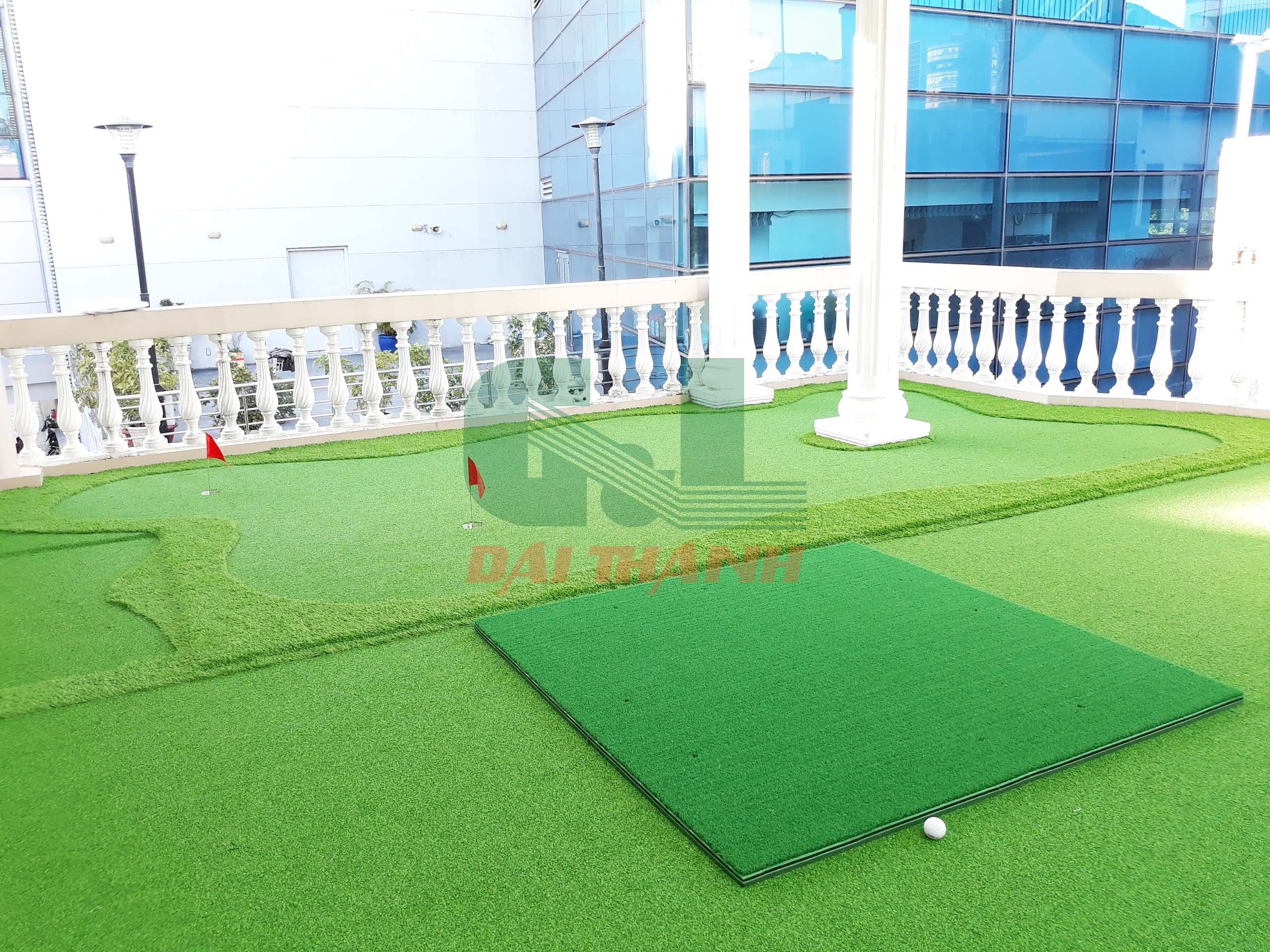 KHUNG TẬP GOLF TRÊN SÂN THƯỢNG - TÂN BÌNH